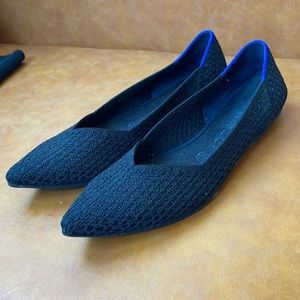 Size 9 Rothy’s The Point in Black. Worn once.